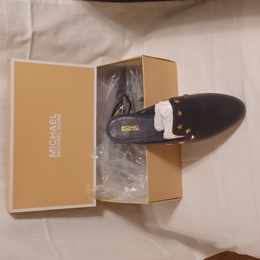 Michael Kors Natasha Slide leather star studs admiral color size 9m